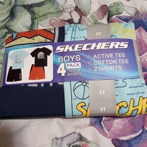 SKECHERS